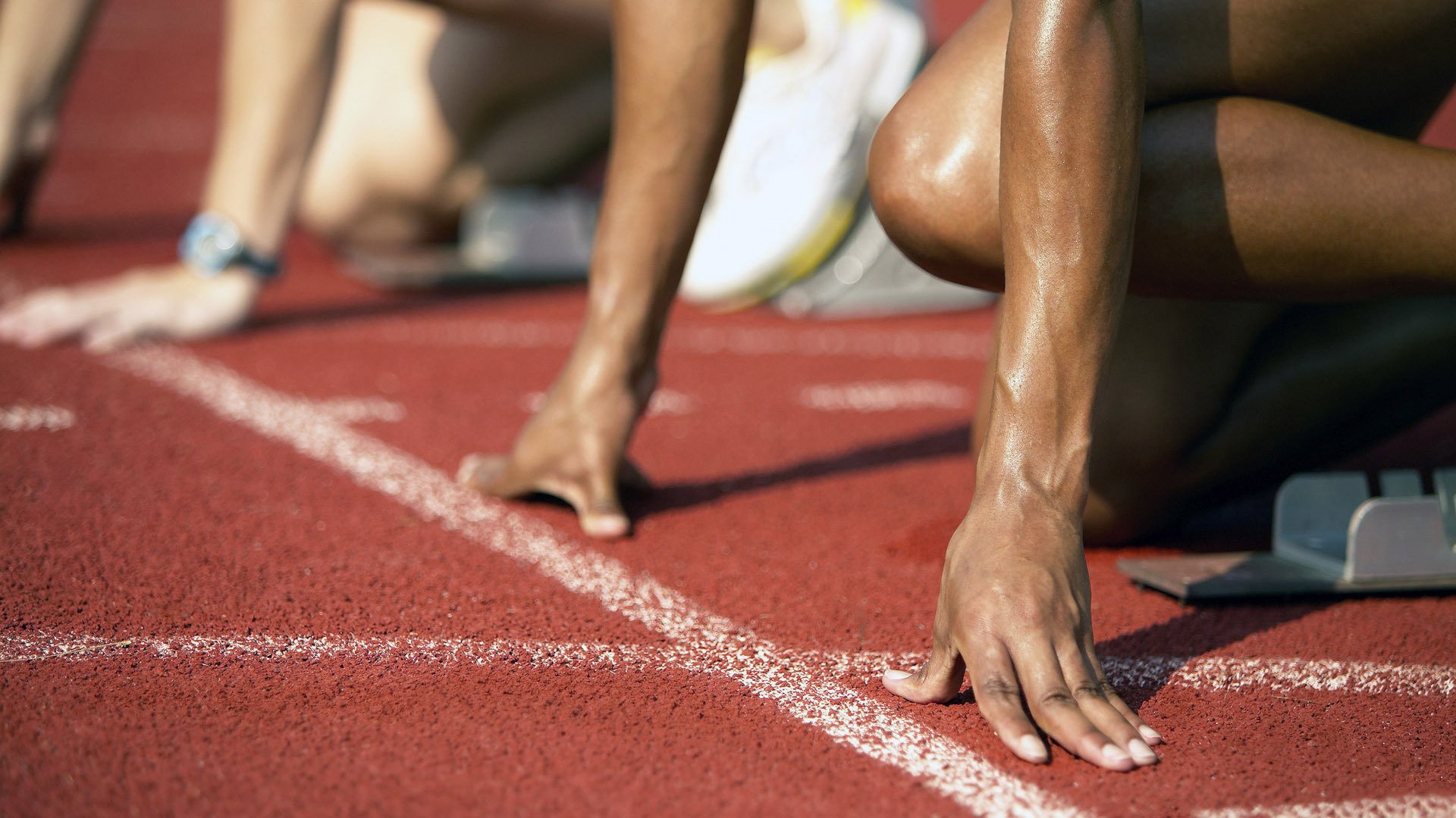 星空娱乐网站官网-“简阳文体中心羽毛球赛：明星选手争夺冠军，速度与技巧完美结合”